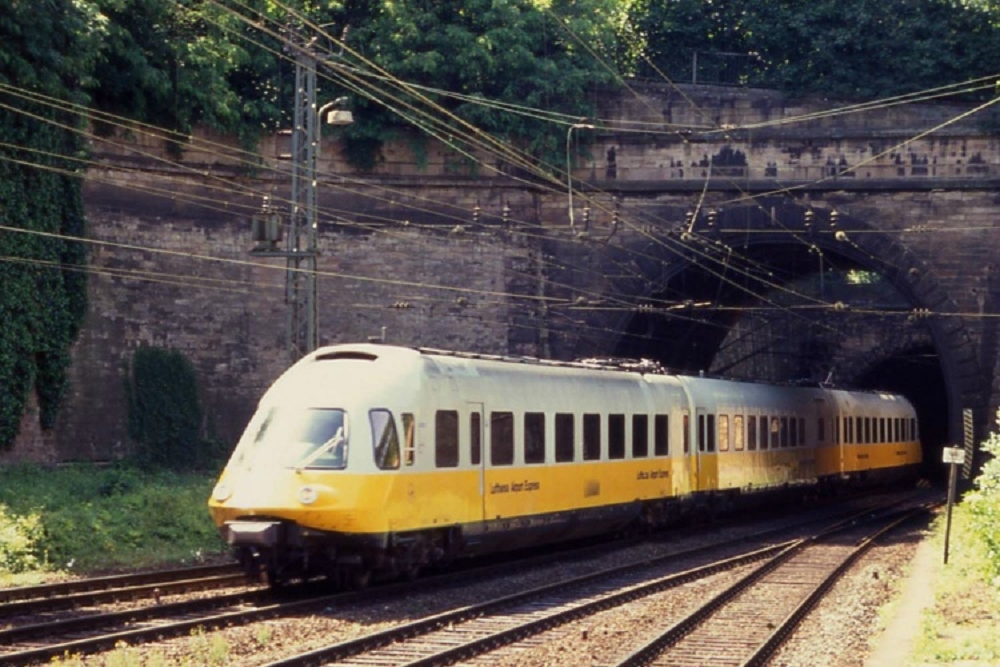 k-403 Tunnelausfahrt Mainz Sued - Foto Wolfgang Nolte.jpg